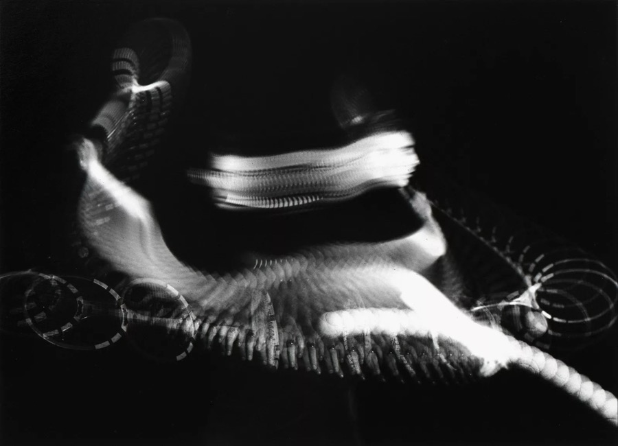 Swirls and eddies of a tennis stroke