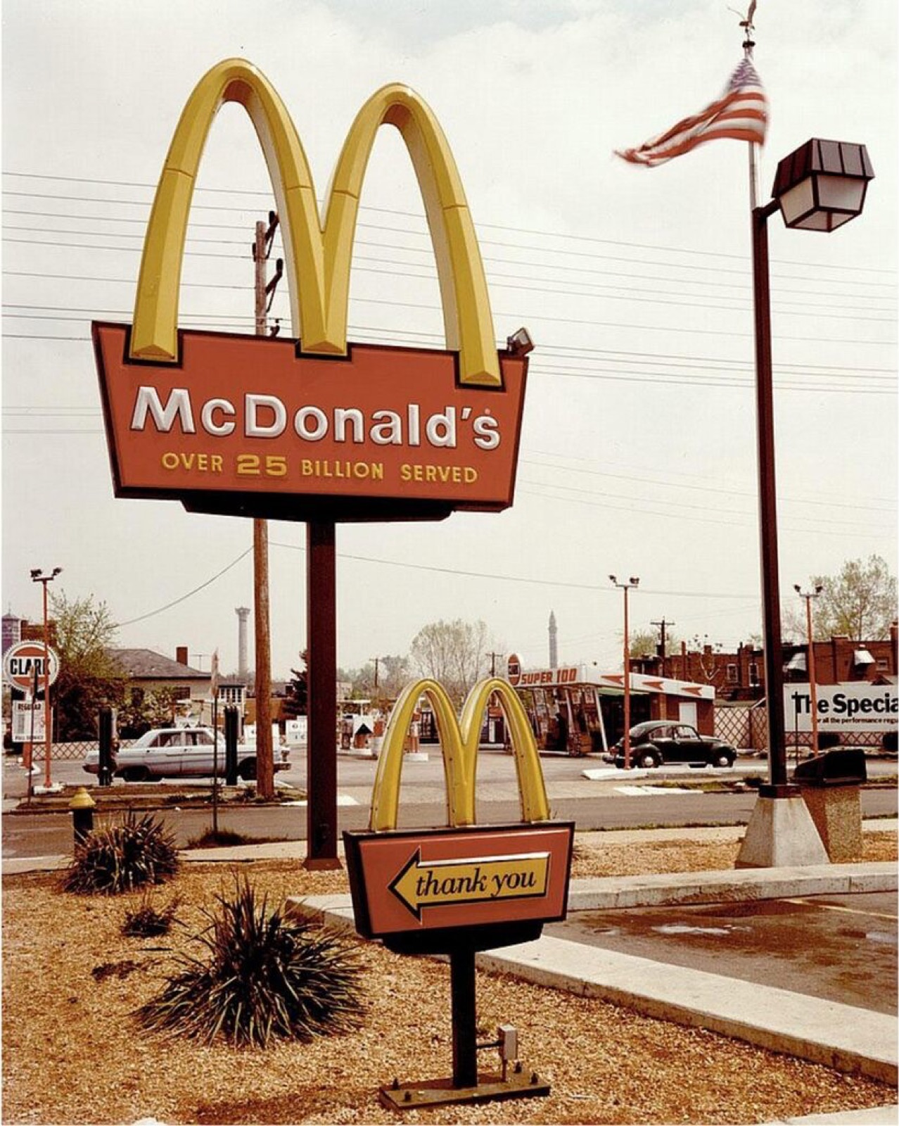 Meyerowitz, Joel: St. Louis, Mc Donald's, Two Arches